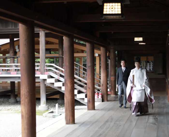 快讯！安倍晋三时隔一个月再次参拜靖国神社